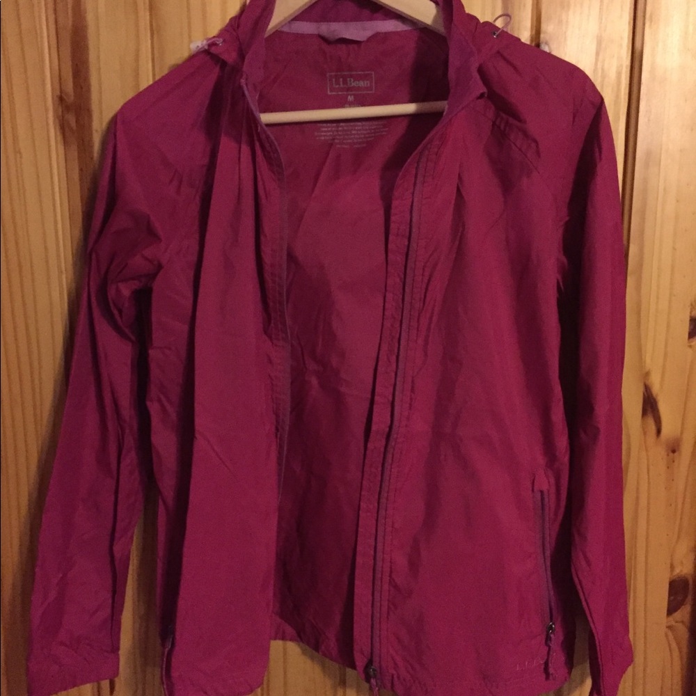 L.L. bean women’s windbreaker